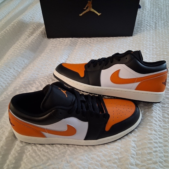 Jordan Other - Jordan 1 Low Mens shattered backboards size 12.5